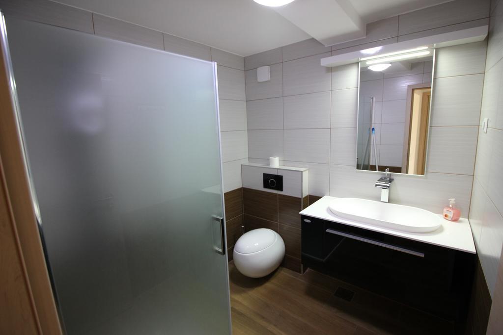 Apartments Pri Jakobu โคบาริด ภายนอก รูปภาพ