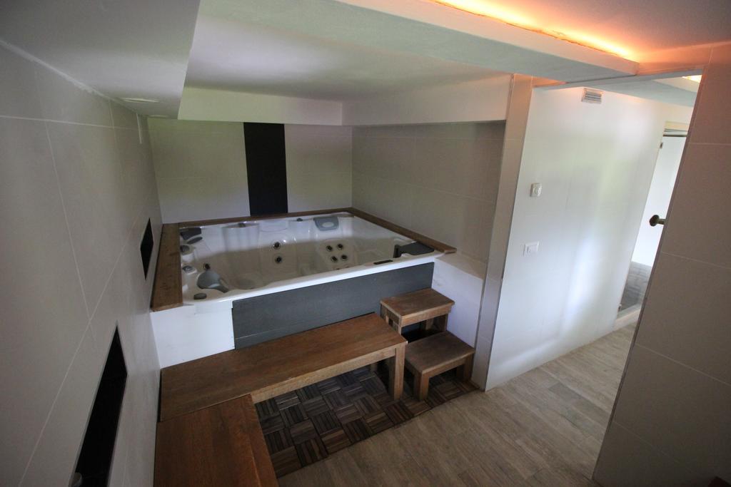 Apartments Pri Jakobu โคบาริด ภายนอก รูปภาพ